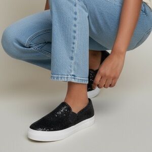 VOLATILE - SIZE 9 - THE APEX STYLE - GREAT CONDITION - SNAKESKIN LIKE TEXTURE S2